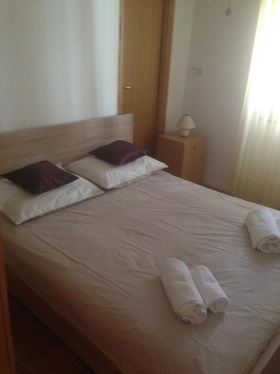 Apartman Roko Tribalj Exterior foto